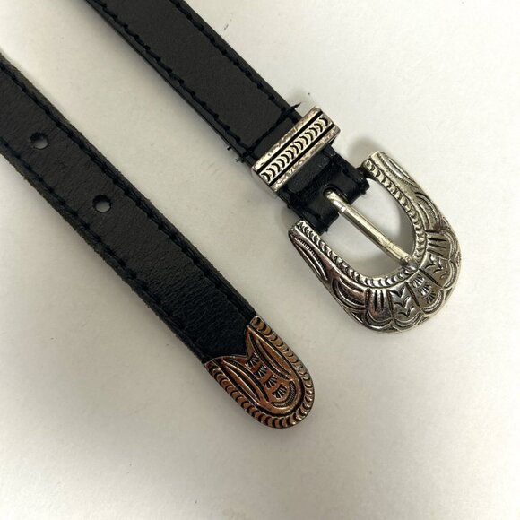 Vintage 1990s Liz Claiborne Slim Leather Belt | Classic Minimal Y2K - Picture 4 of 15